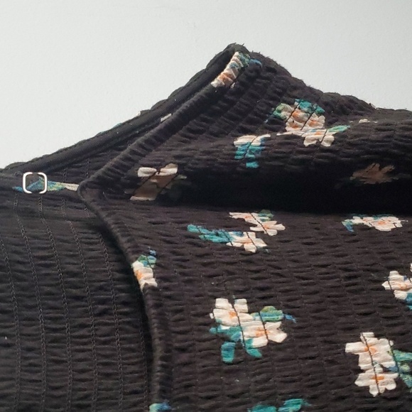 Hollister size small s 95% viscose 5% elastane romper - Picture 7 of 11